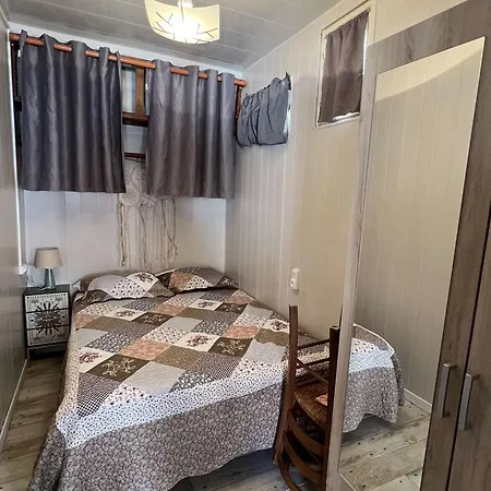 Maison Confortable Proche Centre, Climatisee, 4 Personnes - Fr-1-701-88 *